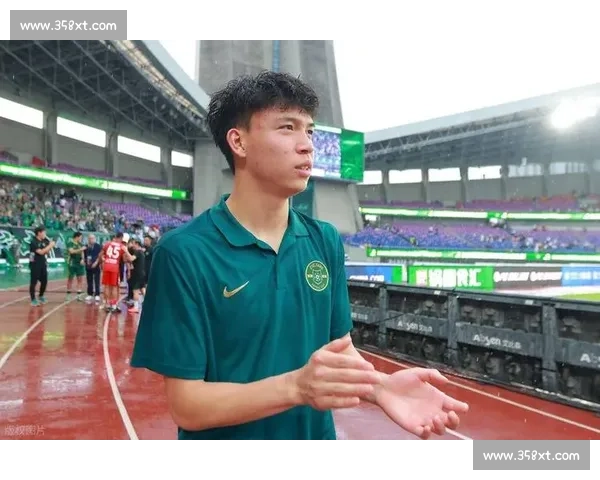 王钰栋挂帅国足东亚杯首秀,00 后新星挑大梁