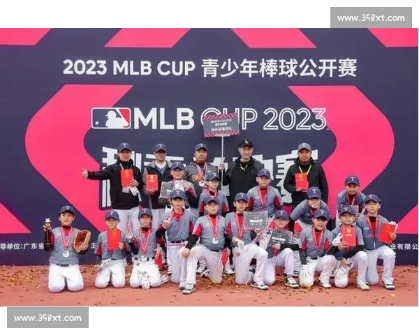 MLB冠军奖杯的重量:背后承载了多少荣耀与付出 MLB冠军奖杯的重量:背后承载了多少荣耀与付出